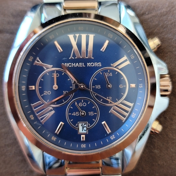 Michael kors watch - Picture 2 of 9